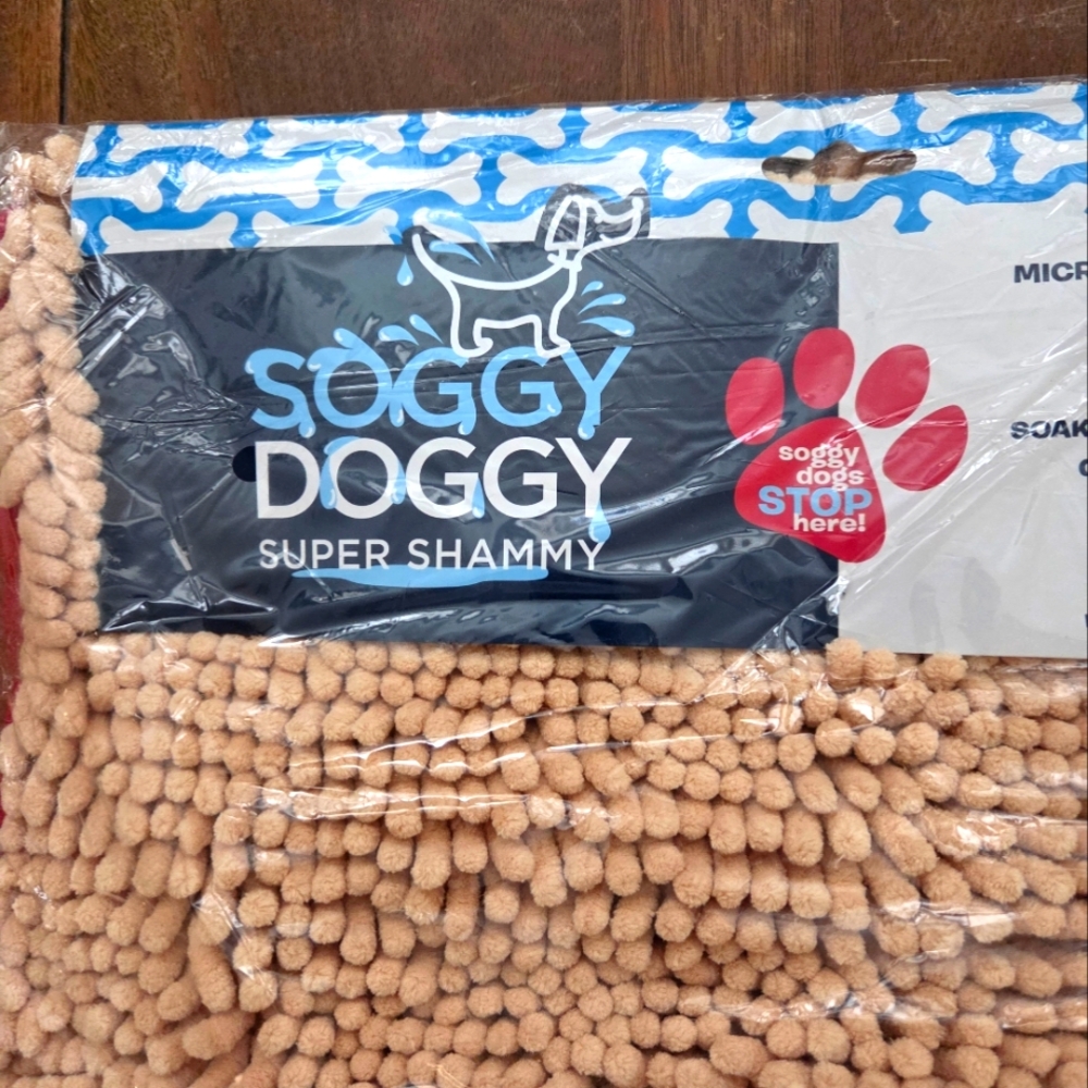 Soggy Doggy Chenille Towel  New In Package